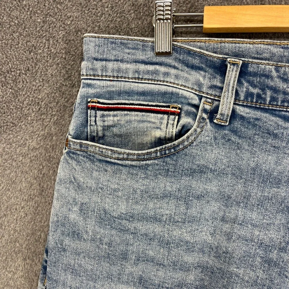 Tommy Hilfiger Mens Light Wash Straight Leg Stretch Jeans 34x30 Blue
